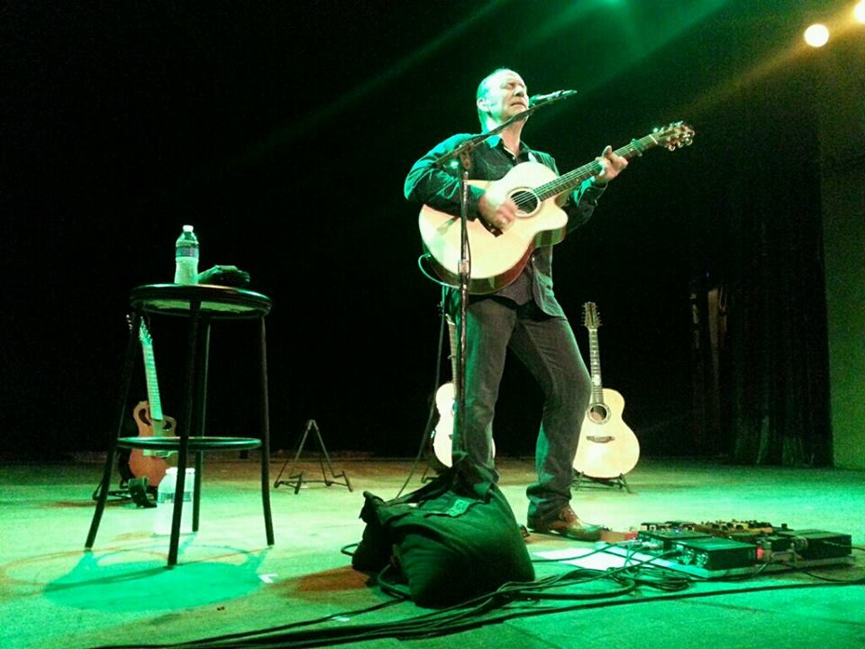 Colin Hay - Photo by James Ennis